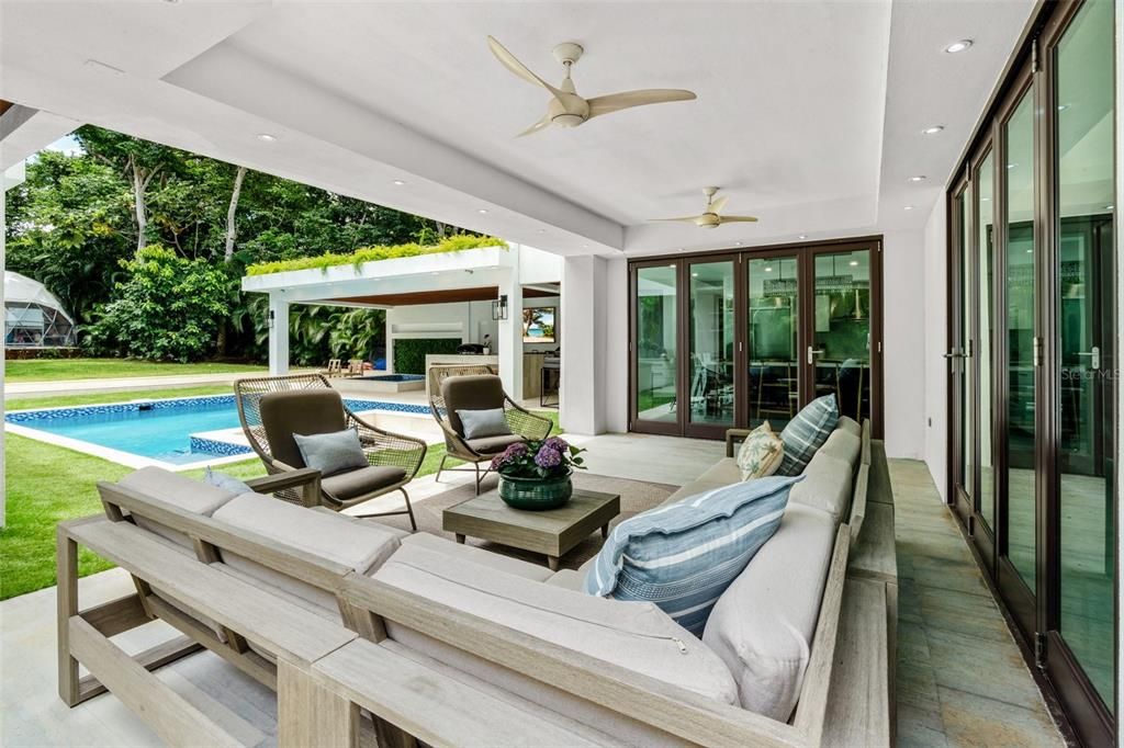 En Venta: $9,495,000 (8 camas, 6 baños, 7500 Pies cuadrados)