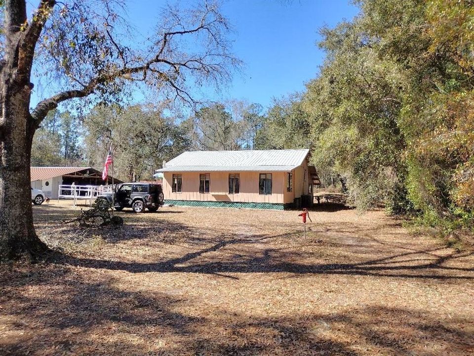 For Sale: $260,000 (2 beds, 2 baths, 1420 Square Feet)