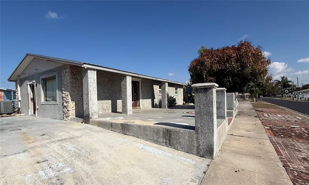 For Sale: $136,000 (3 beds, 1 baths, 1264 Square Feet)