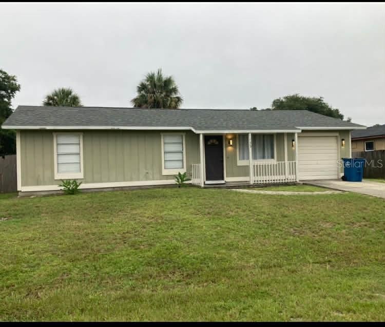 For Sale: $269,900 (3 beds, 1 baths, 955 Square Feet)