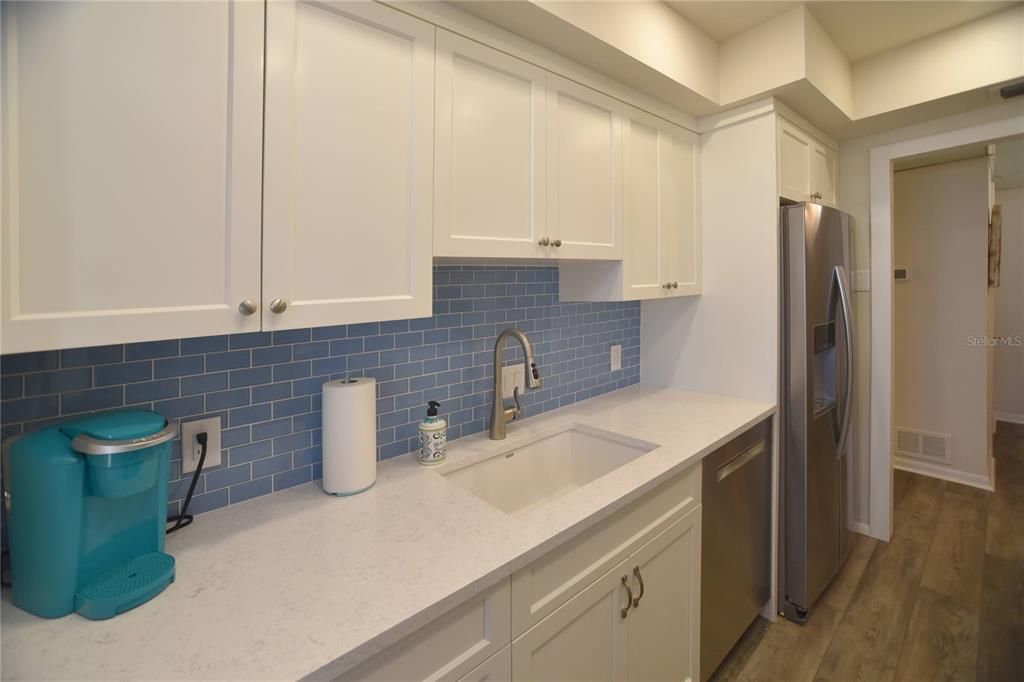 For Sale: $969,000 (2 beds, 2 baths, 1410 Square Feet)