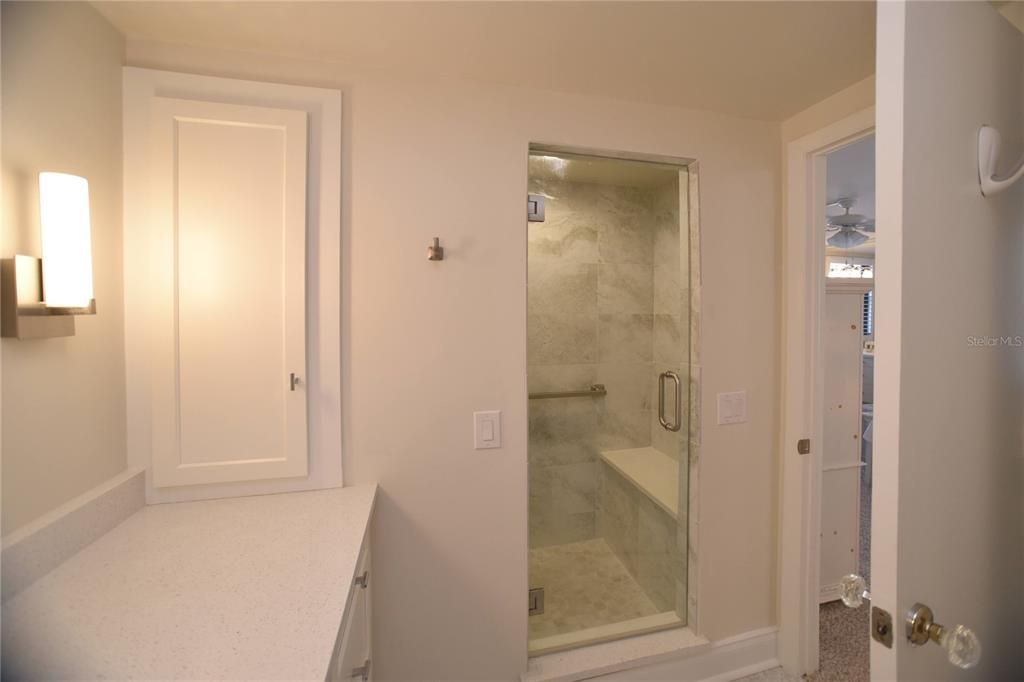 For Sale: $969,000 (2 beds, 2 baths, 1410 Square Feet)