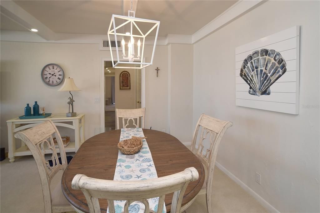 For Sale: $969,000 (2 beds, 2 baths, 1410 Square Feet)
