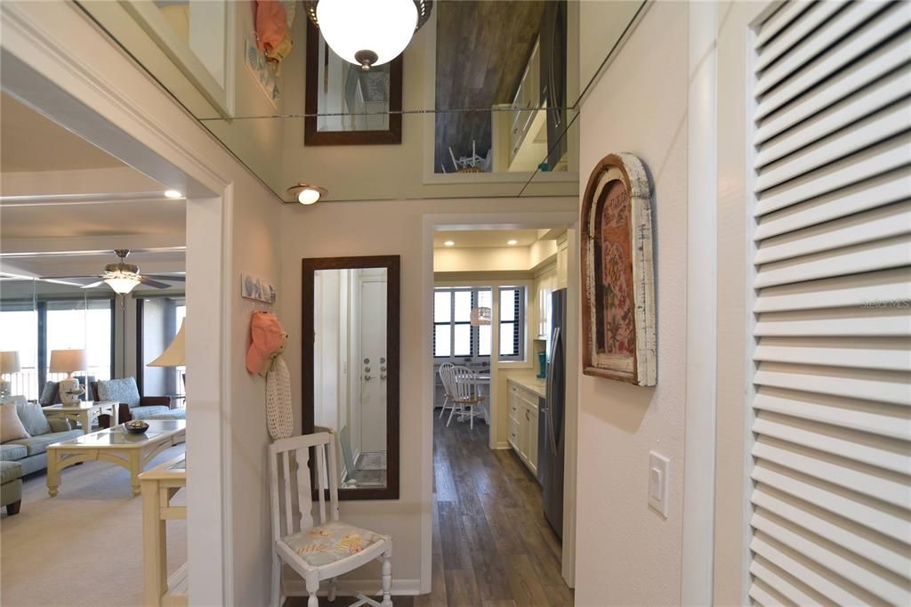 For Sale: $969,000 (2 beds, 2 baths, 1410 Square Feet)