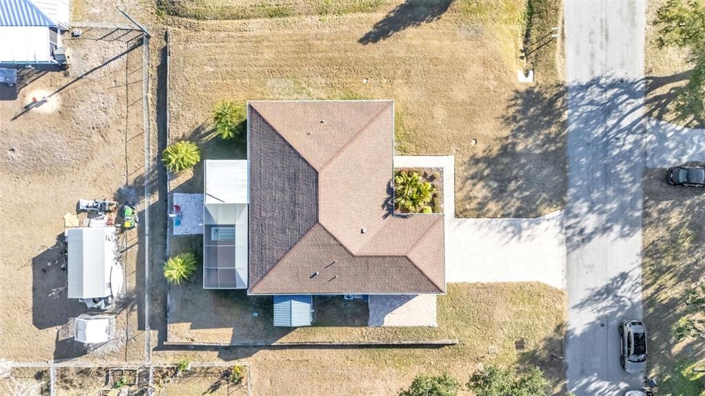 Под контрактом: $439,999 (3 спален, 2 ванн, 1715 Квадратных фут)