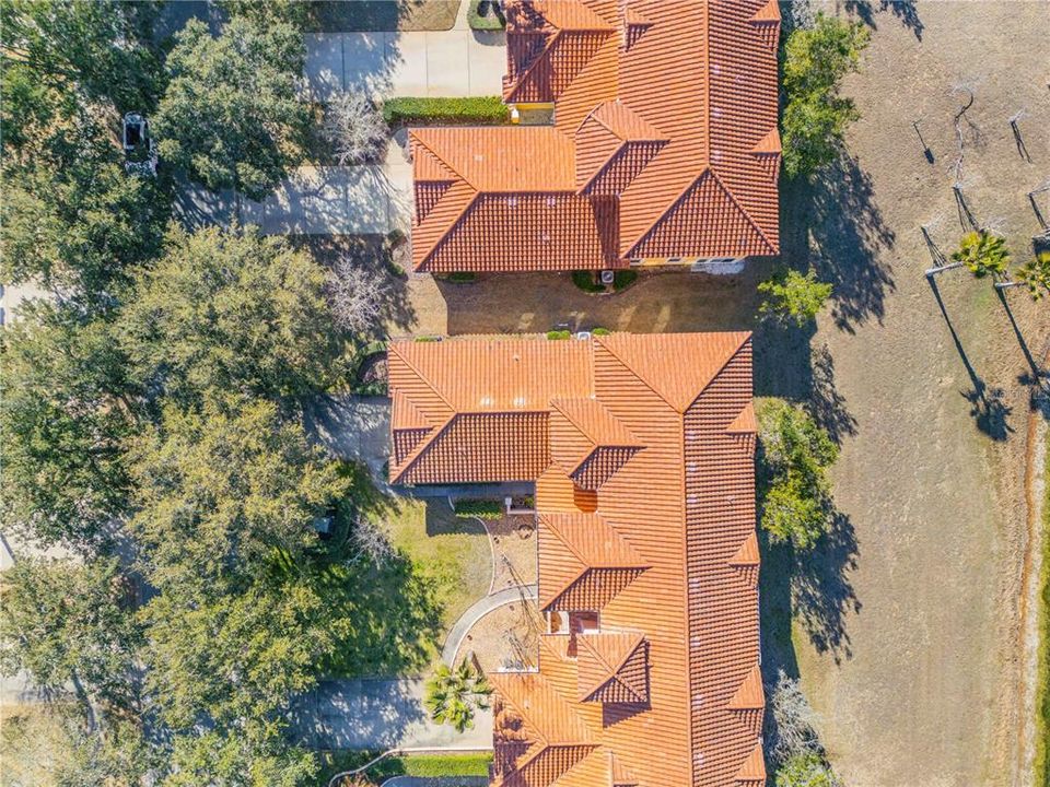 Activo con contrato: $365,000 (3 camas, 2 baños, 2384 Pies cuadrados)