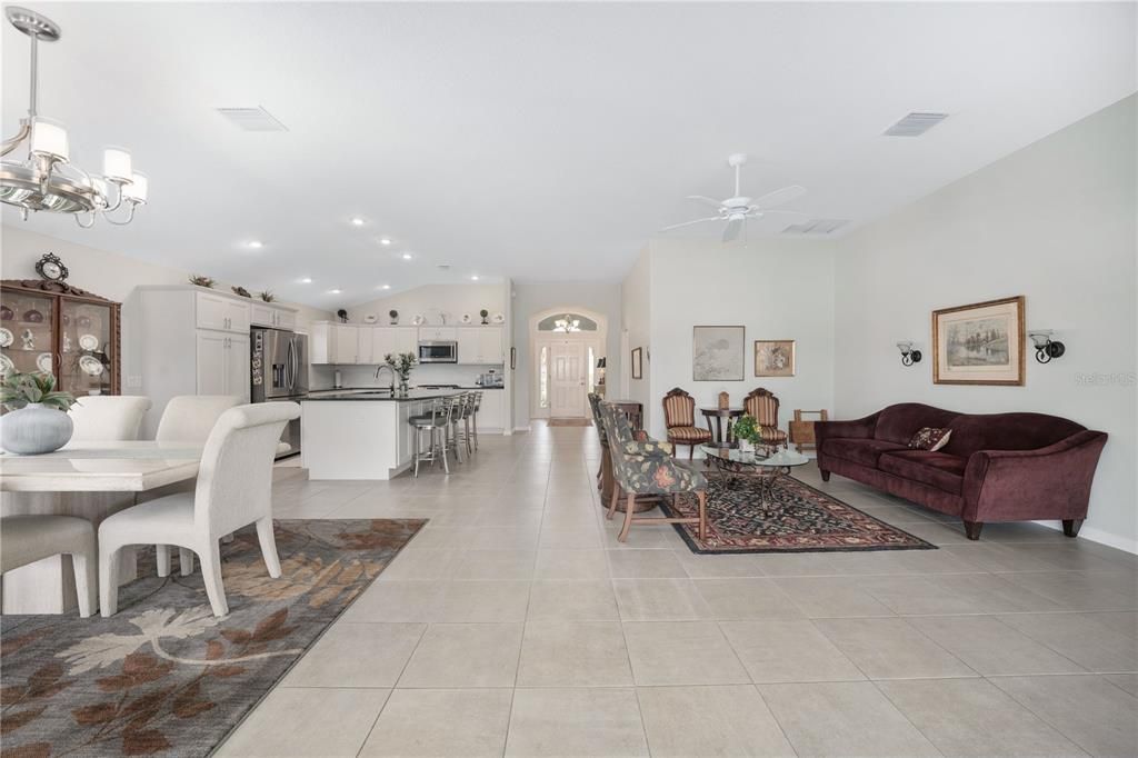 For Sale: $750,000 (3 beds, 3 baths, 2017 Square Feet)