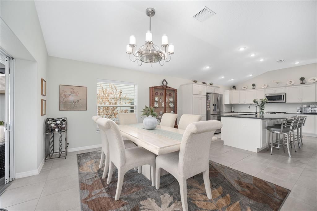 For Sale: $750,000 (3 beds, 3 baths, 2017 Square Feet)