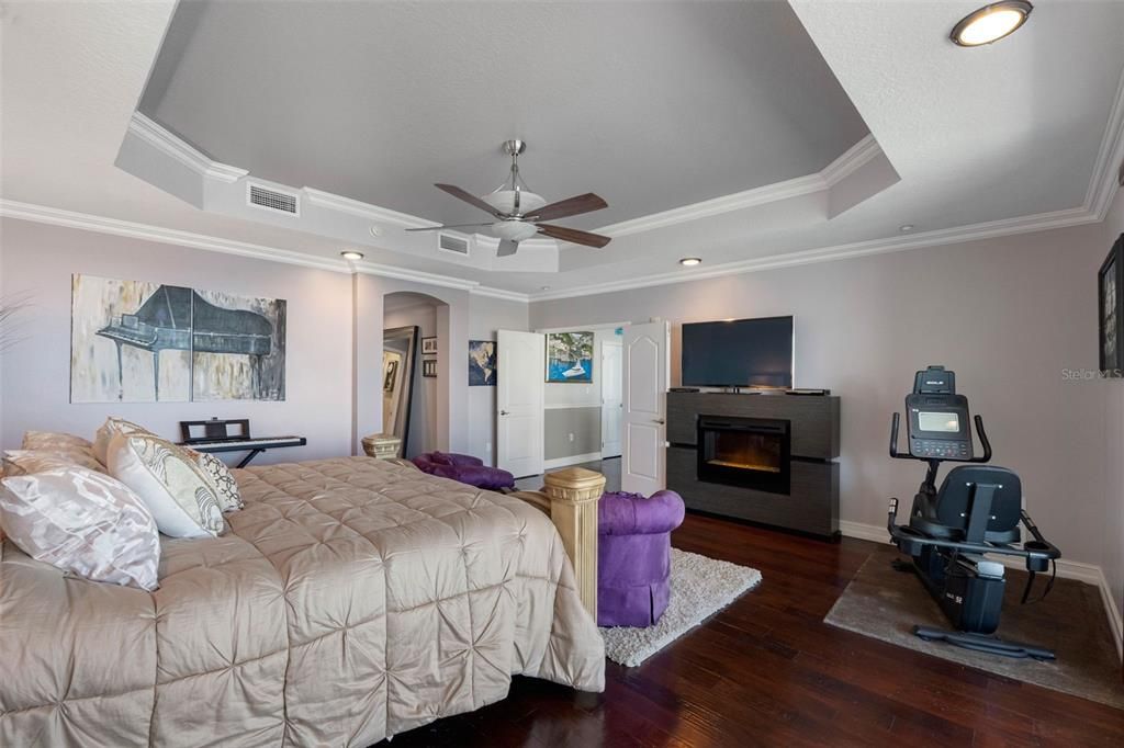 For Sale: $2,225,000 (4 beds, 3 baths, 3990 Square Feet)
