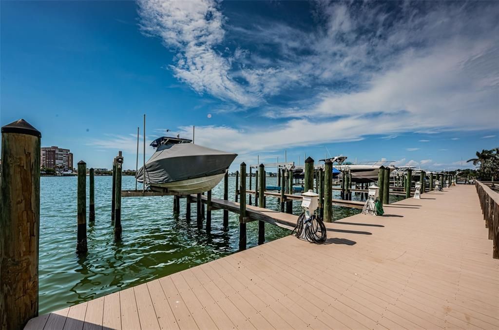 For Sale: $2,225,000 (4 beds, 3 baths, 3990 Square Feet)