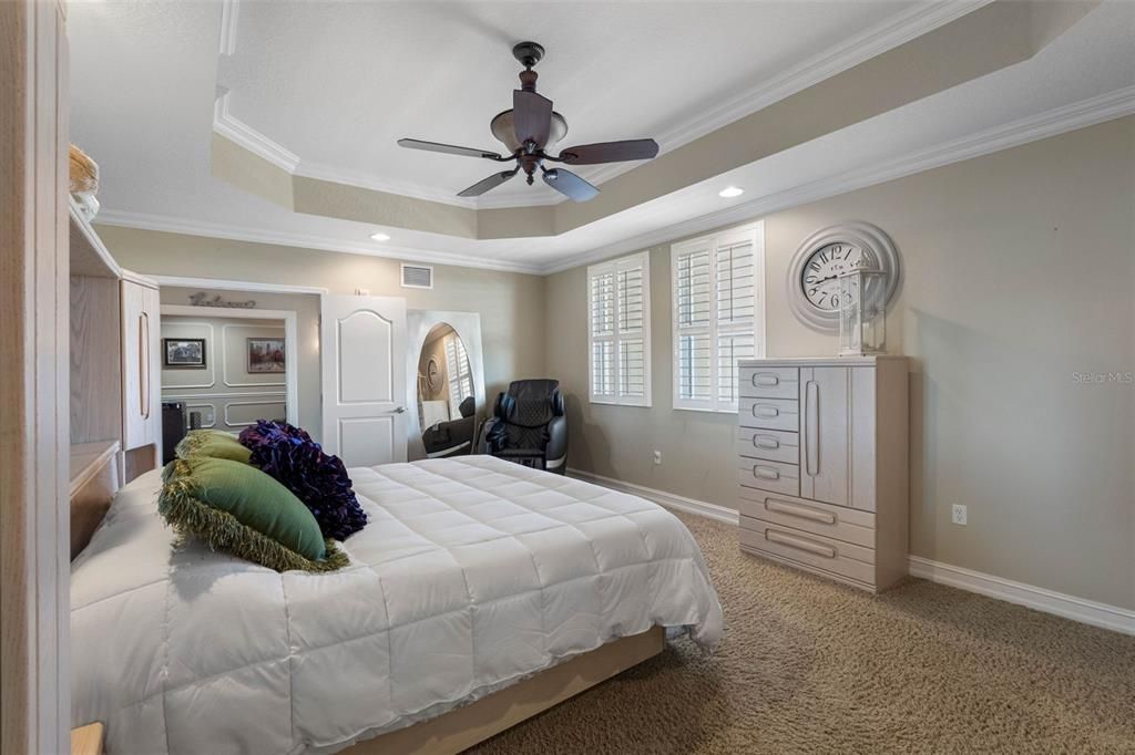 For Sale: $2,225,000 (4 beds, 3 baths, 3990 Square Feet)