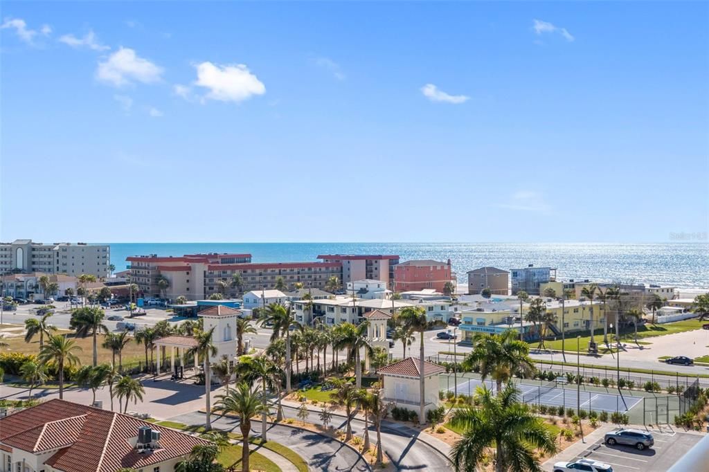 For Sale: $2,225,000 (4 beds, 3 baths, 3990 Square Feet)