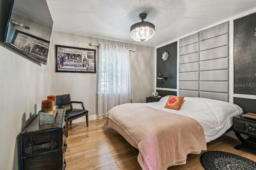 En Venta: $617,500 (5 camas, 3 baños, 3516 Pies cuadrados)