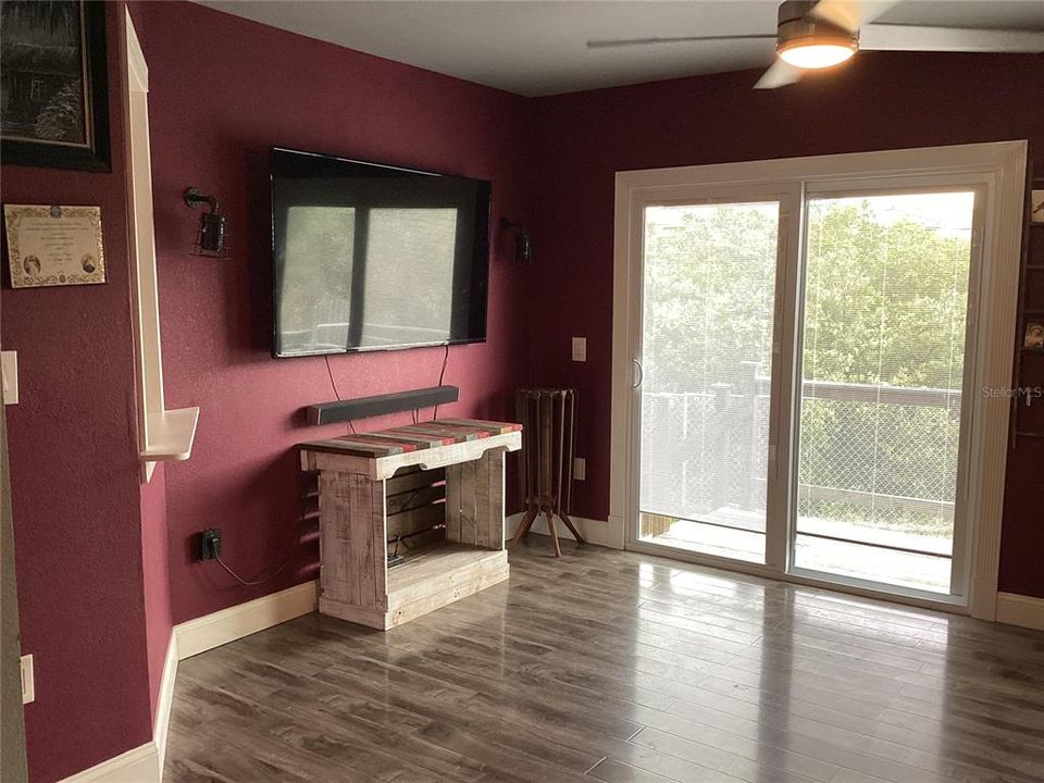En Venta: $375,000 (3 camas, 2 baños, 1594 Pies cuadrados)