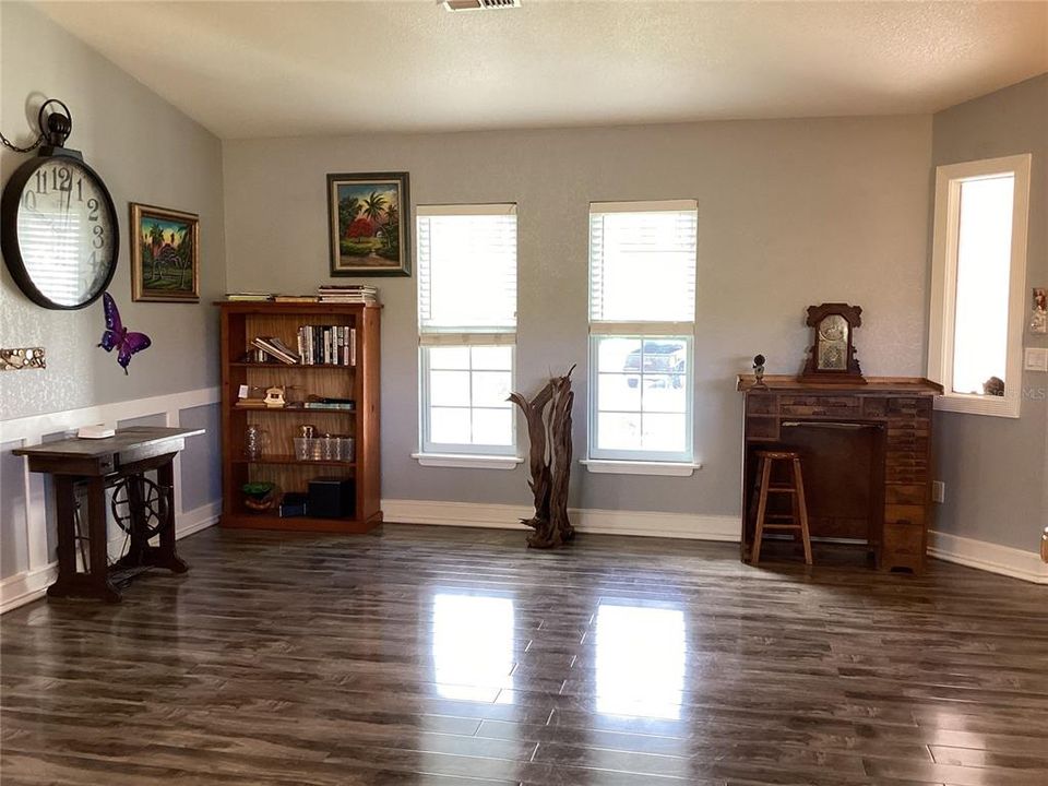 En Venta: $375,000 (3 camas, 2 baños, 1594 Pies cuadrados)