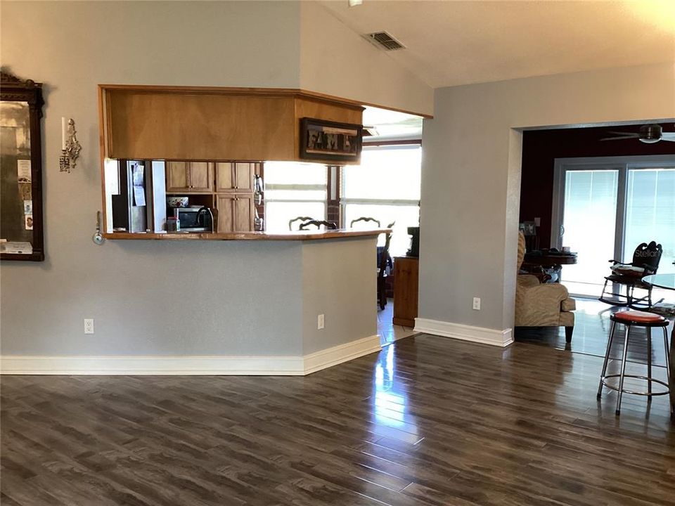 En Venta: $375,000 (3 camas, 2 baños, 1594 Pies cuadrados)