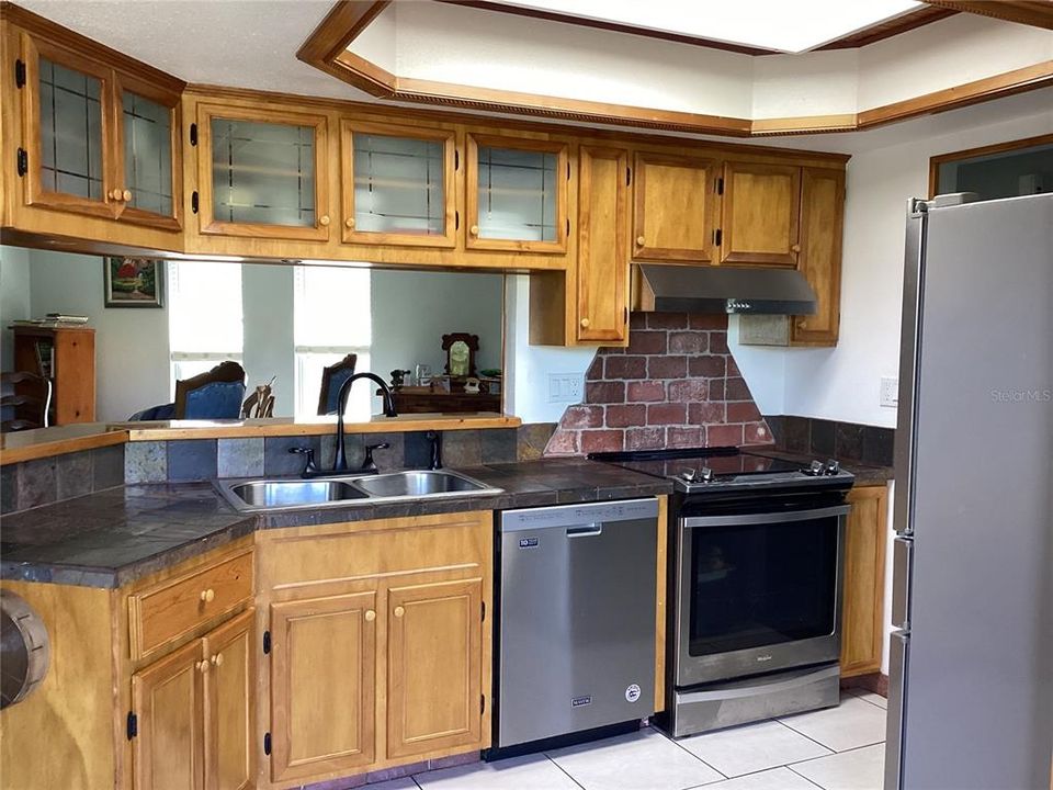 En Venta: $375,000 (3 camas, 2 baños, 1594 Pies cuadrados)