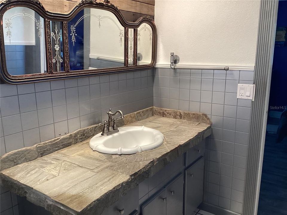 En Venta: $375,000 (3 camas, 2 baños, 1594 Pies cuadrados)
