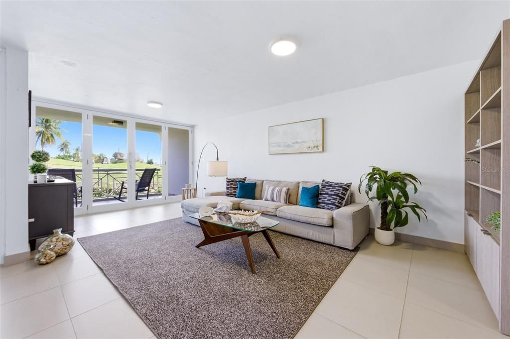 For Sale: $1,100,000 (3 beds, 3 baths, 1943 Square Feet)