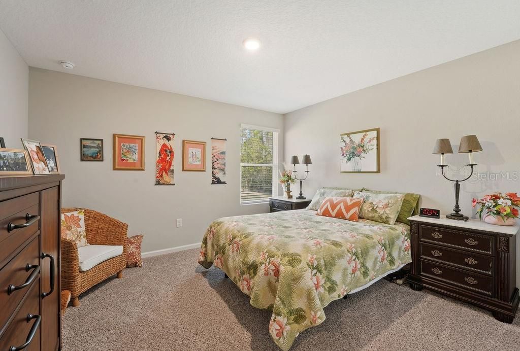 Activo con contrato: $279,900 (3 camas, 2 baños, 1646 Pies cuadrados)