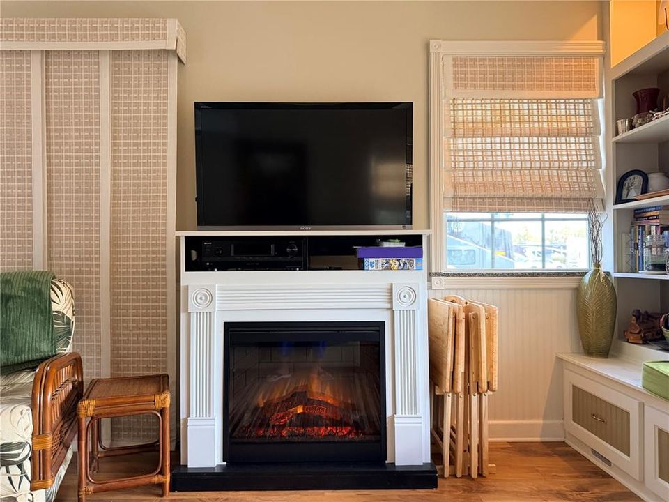 待售: $214,900 (0.16 acres)