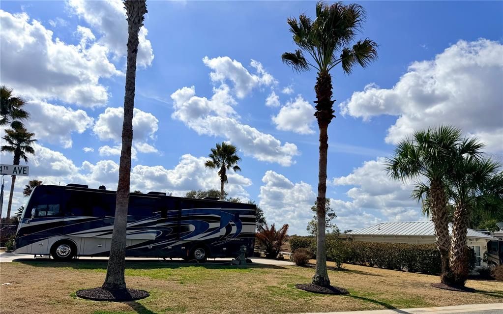 待售: $214,900 (0.16 acres)