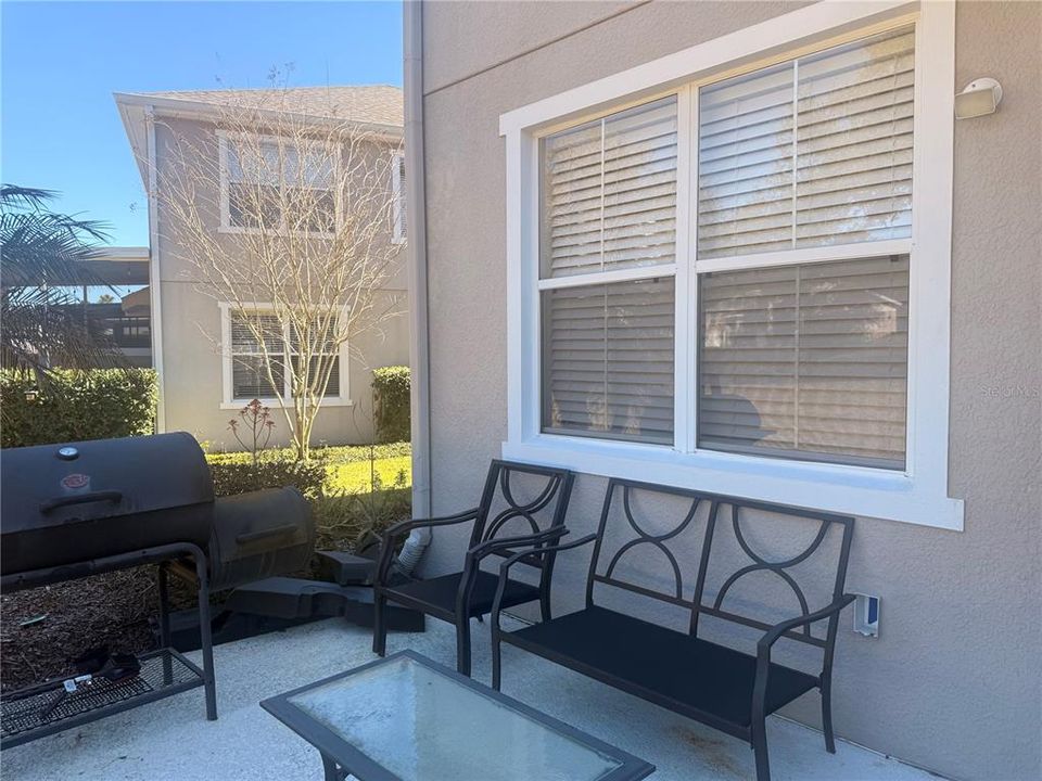 For Sale: $350,000 (4 beds, 3 baths, 2052 Square Feet)