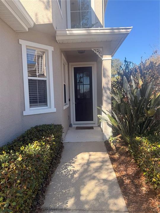 For Sale: $350,000 (4 beds, 3 baths, 2052 Square Feet)