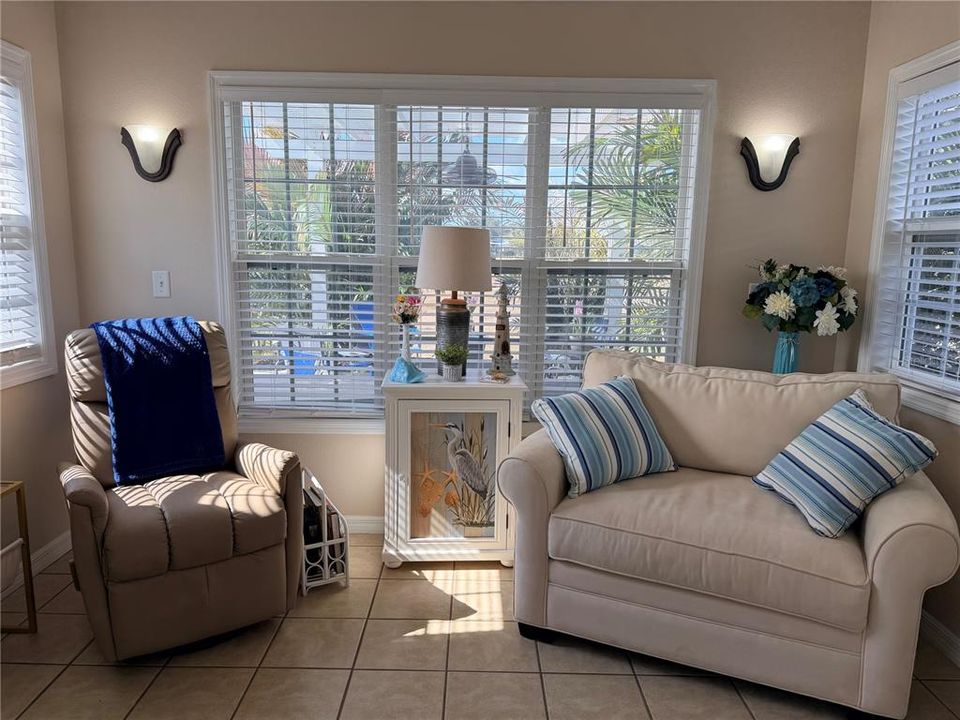 На продажу: $194,900 (0.12 acres)