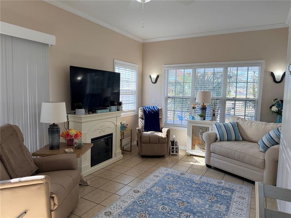 На продажу: $194,900 (0.12 acres)