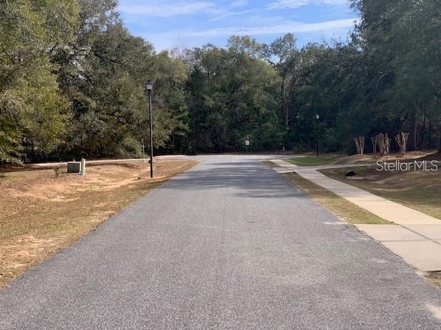 En Venta: $85,000 (1.37 acres)