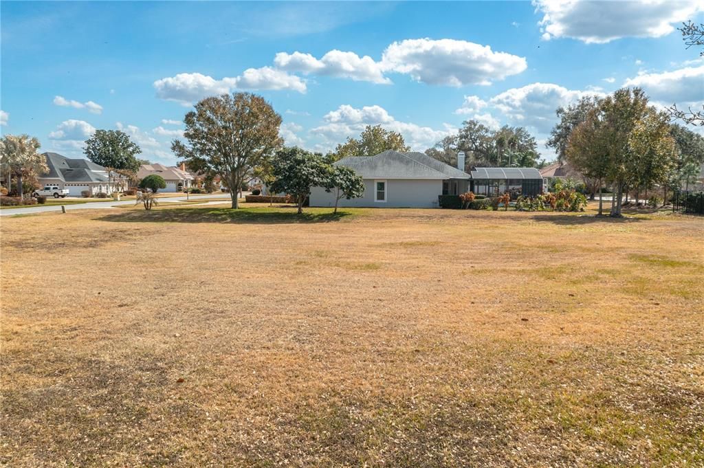 На продажу: $145,000 (0.48 acres)