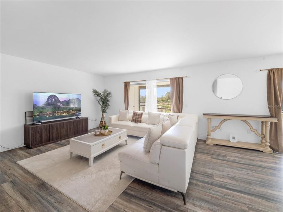 Active With Contract: $195,000 (3 beds, 2 baths, 1437 Square Feet)