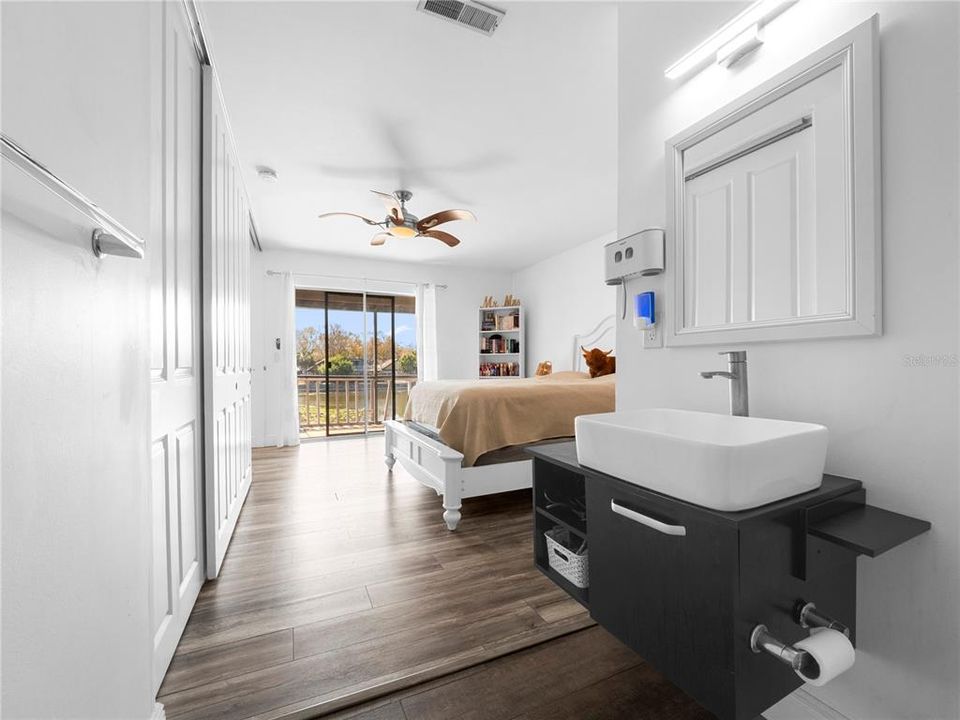 Active With Contract: $195,000 (3 beds, 2 baths, 1437 Square Feet)