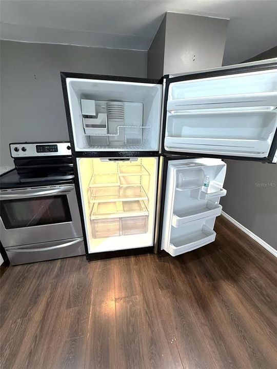 На продажу: $24,000 (1 спален, 1 ванн, 850 Квадратных фут)