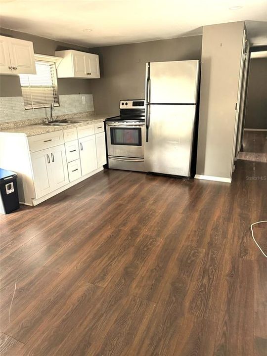 На продажу: $24,000 (1 спален, 1 ванн, 850 Квадратных фут)