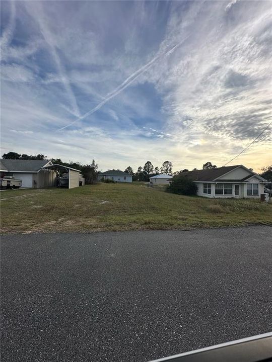 最近售出: $16,999 (0.17 acres)