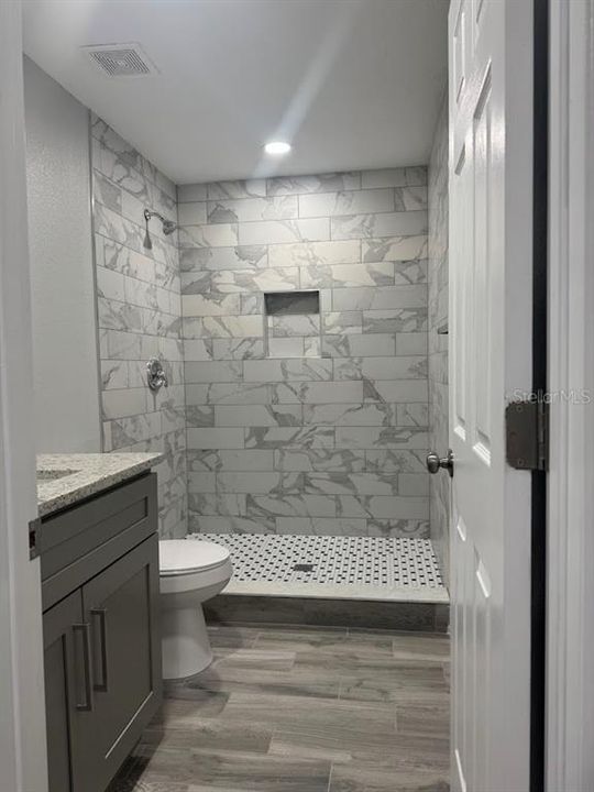 В аренду: $1,650 (4 спален, 3 ванн, 1727 Квадратных фут)