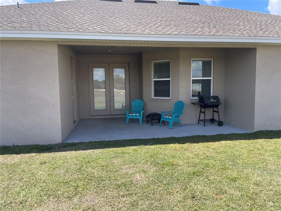 For Sale: $435,000 (4 beds, 3 baths, 2427 Square Feet)
