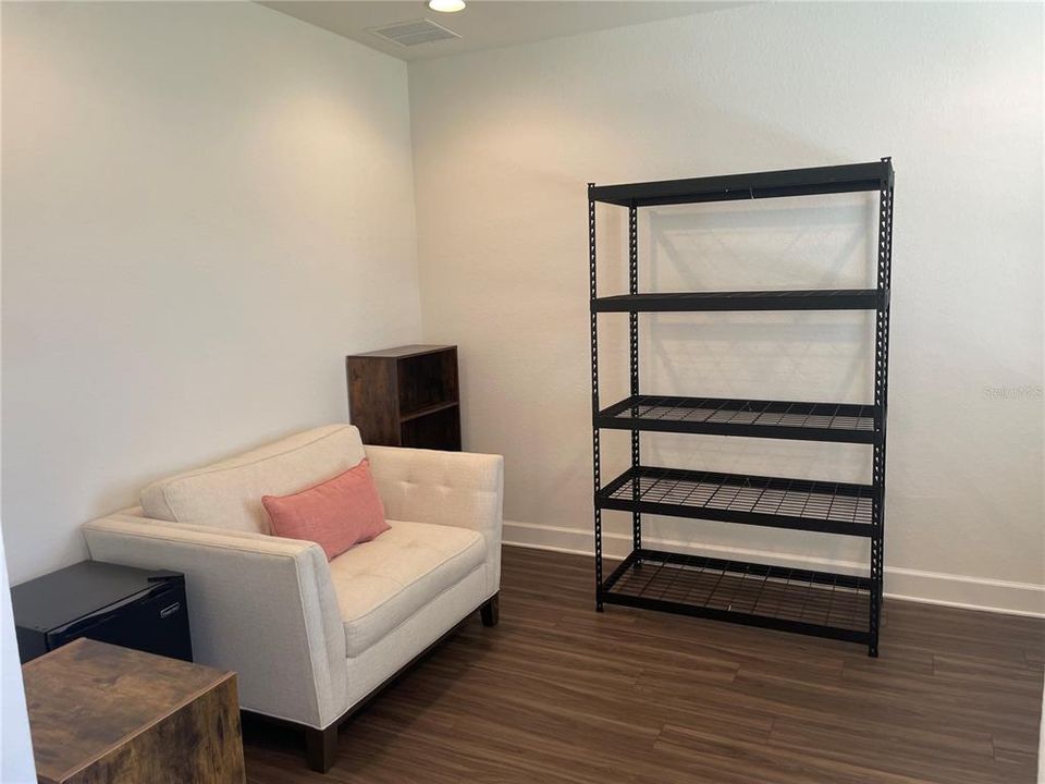 For Sale: $435,000 (4 beds, 3 baths, 2427 Square Feet)