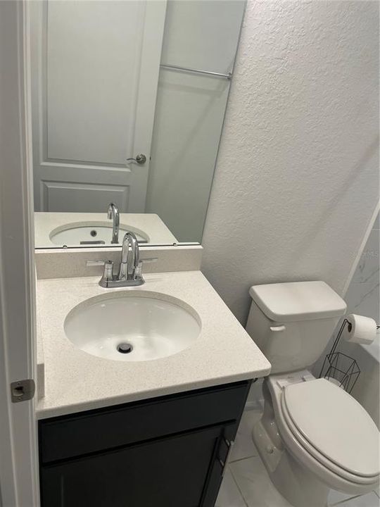 For Sale: $435,000 (4 beds, 3 baths, 2427 Square Feet)
