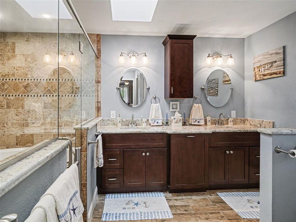 For Sale: $525,000 (3 beds, 2 baths, 2114 Square Feet)