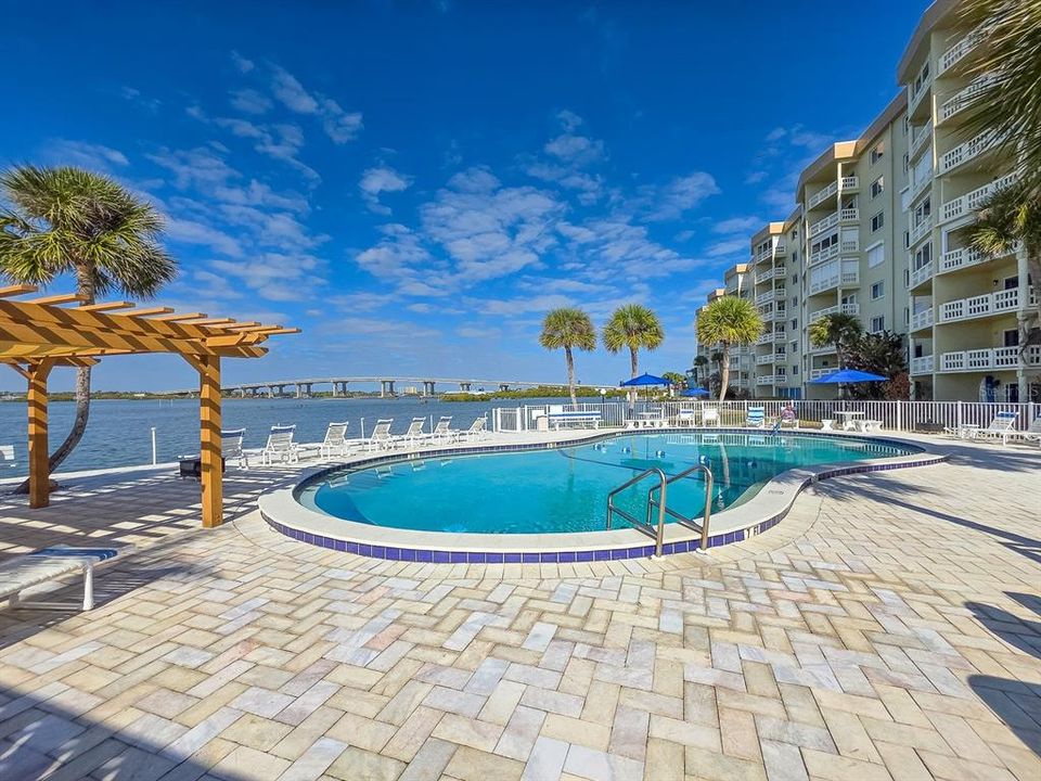En Venta: $285,000 (2 camas, 2 baños, 1229 Pies cuadrados)
