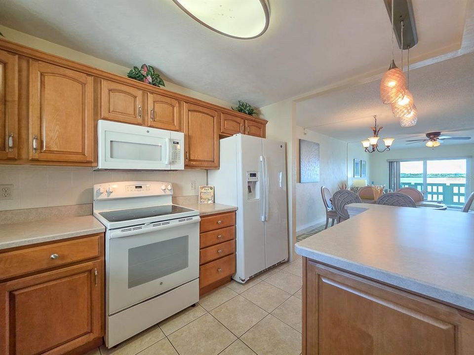 En Venta: $285,000 (2 camas, 2 baños, 1229 Pies cuadrados)