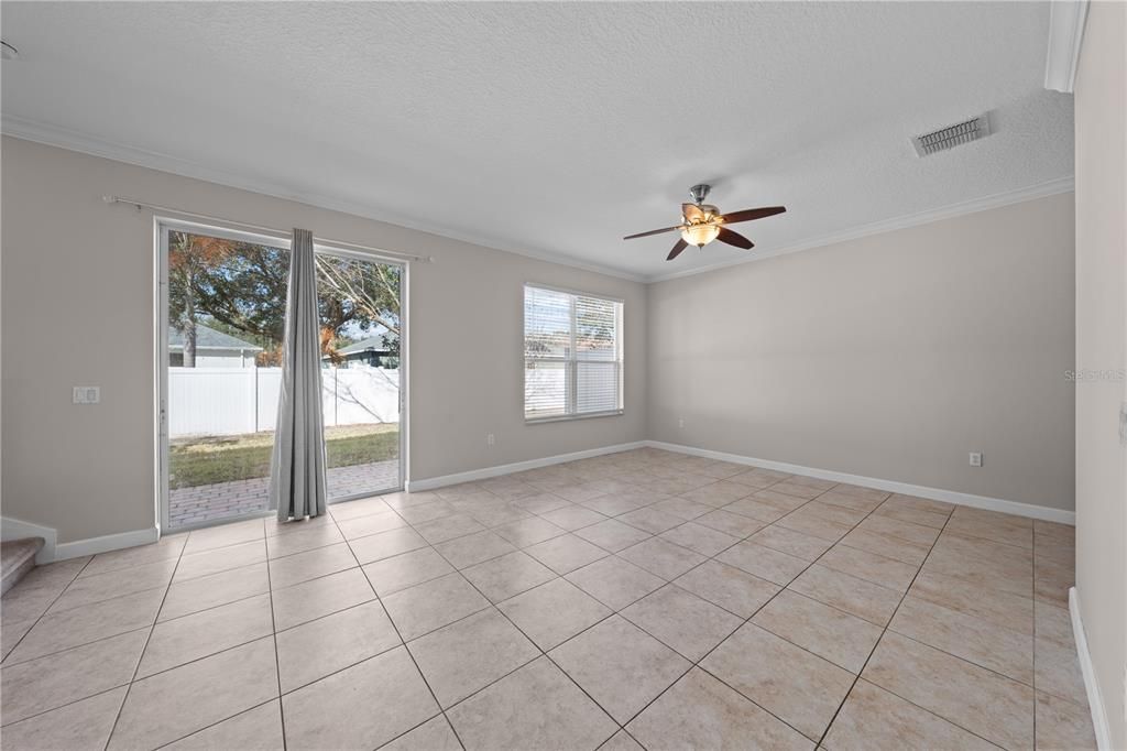 Active With Contract: $280,000 (3 beds, 2 baths, 1832 Square Feet)