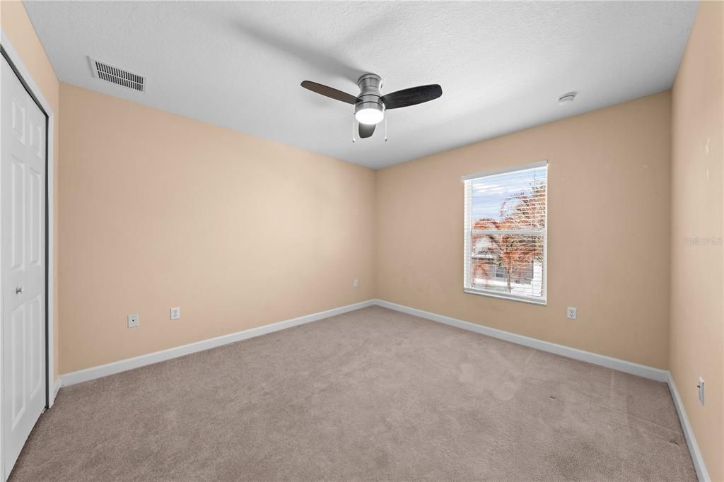 Active With Contract: $280,000 (3 beds, 2 baths, 1832 Square Feet)