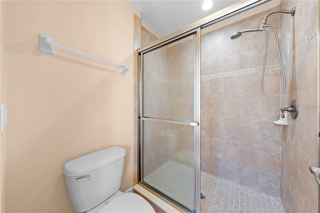 Active With Contract: $280,000 (3 beds, 2 baths, 1832 Square Feet)
