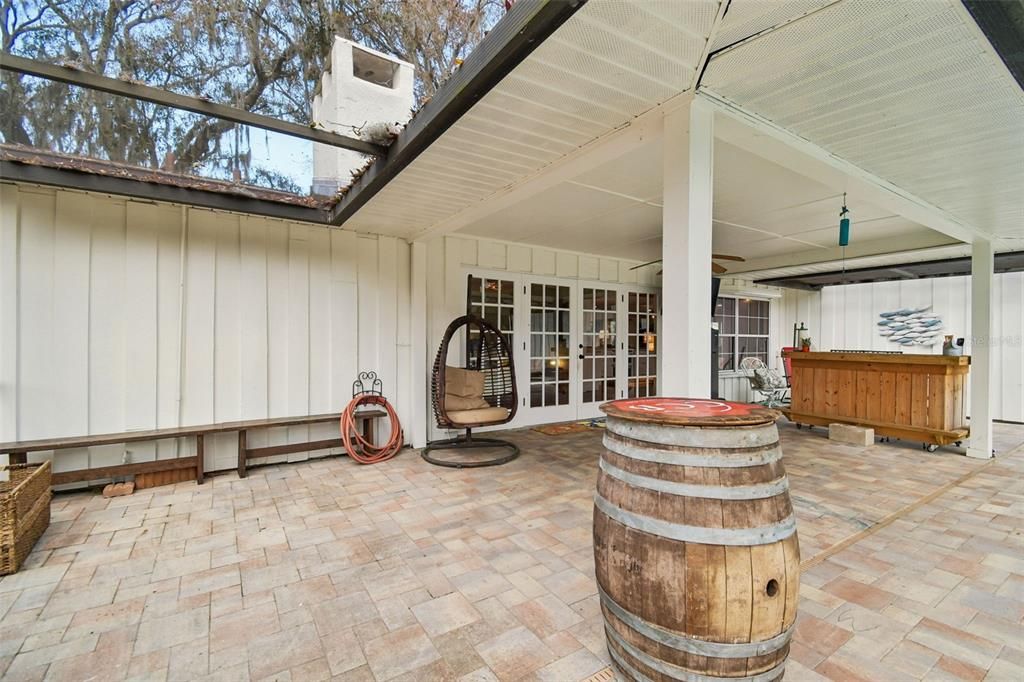 Activo con contrato: $735,000 (3 camas, 3 baños, 2400 Pies cuadrados)