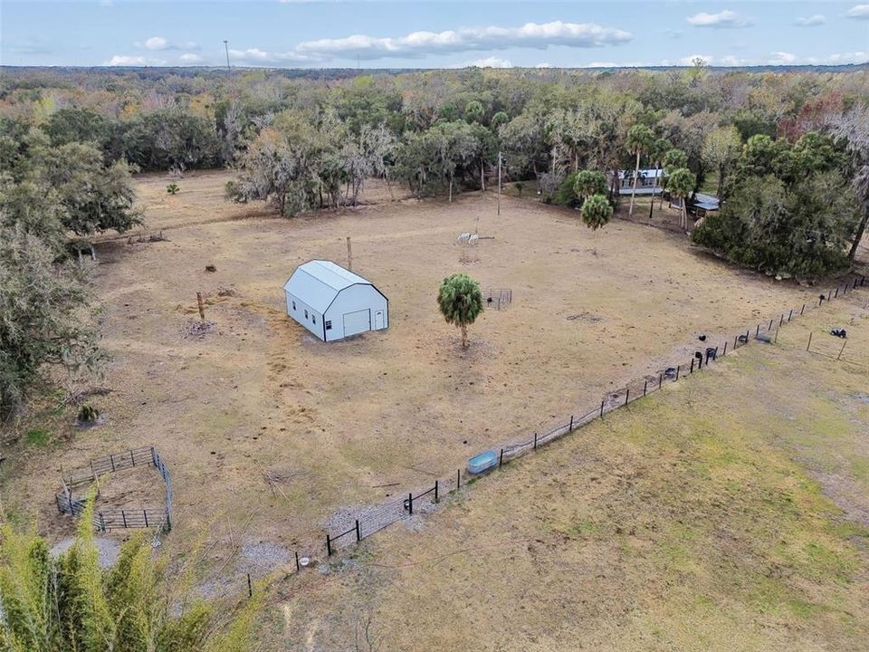 Activo con contrato: $735,000 (3 camas, 3 baños, 2400 Pies cuadrados)