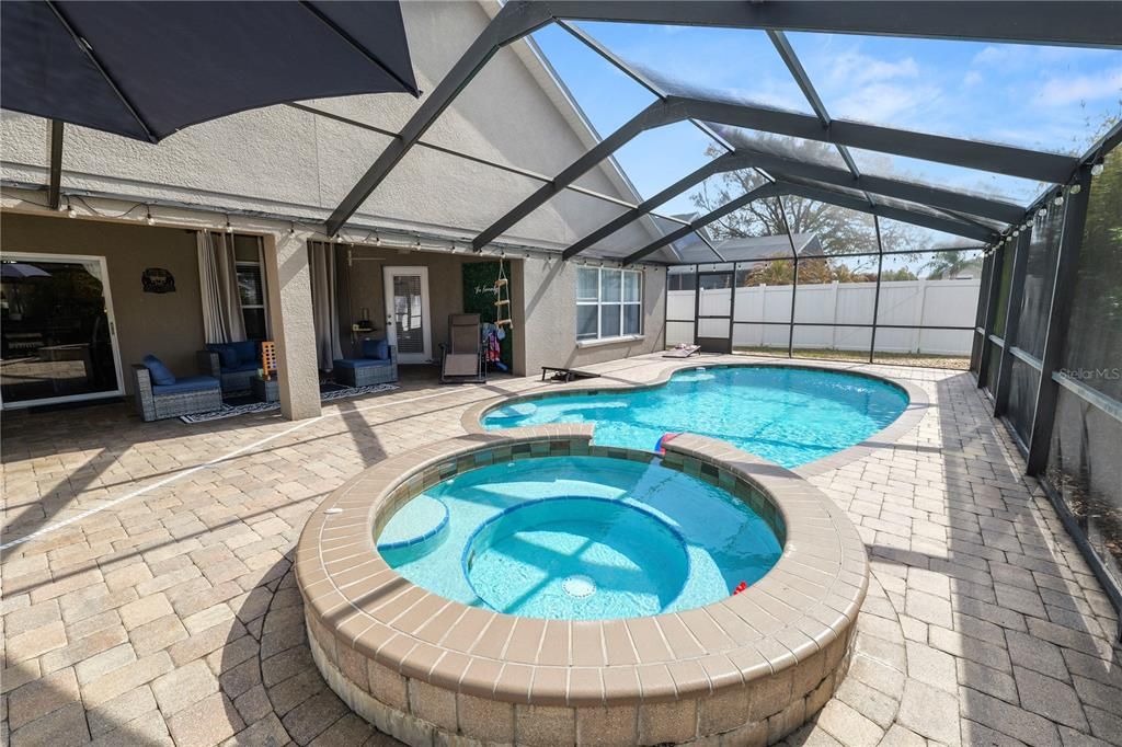 Active With Contract: $423,000 (4 beds, 2 baths, 2249 Square Feet)